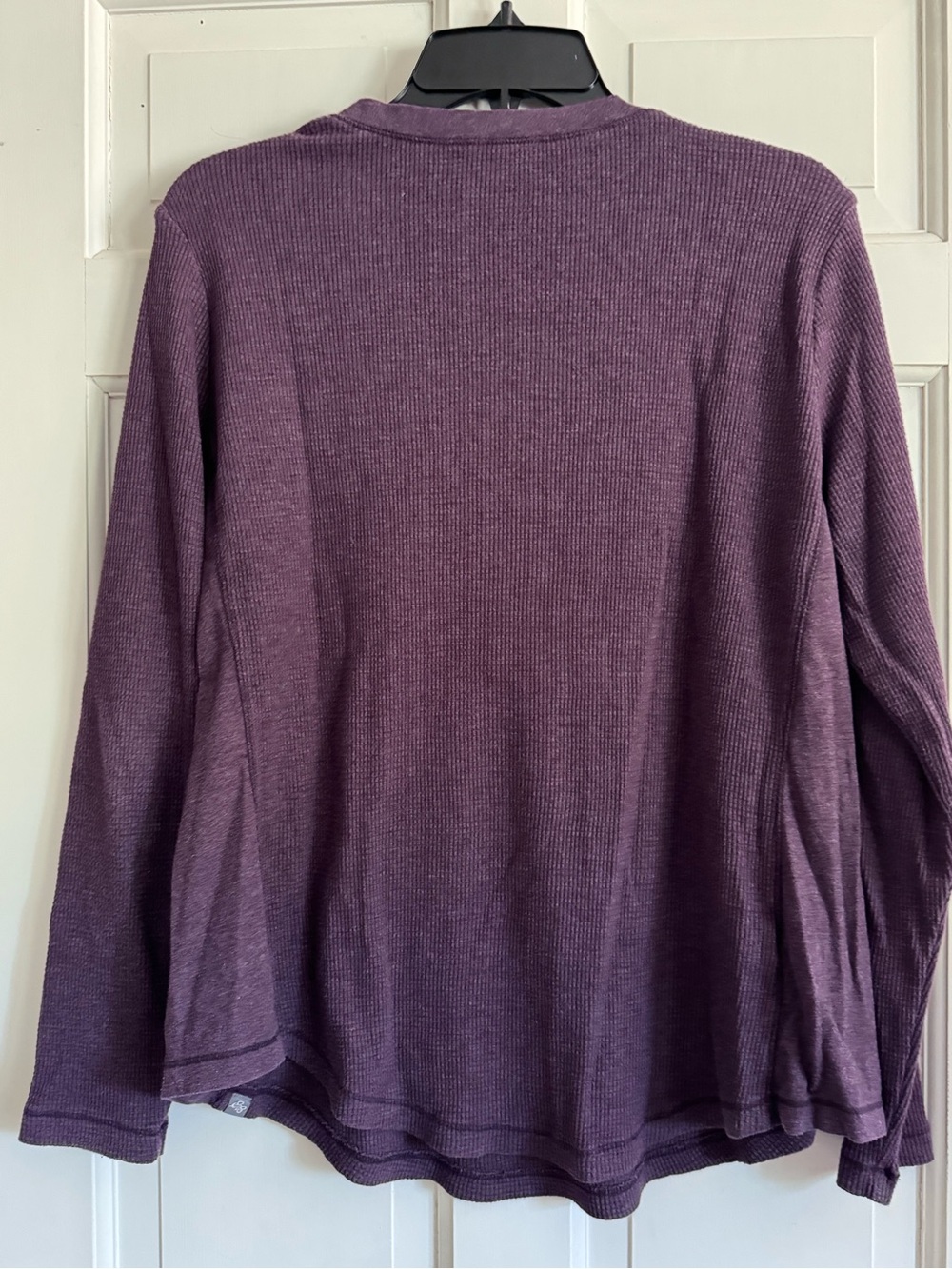 Eddie Bauer Long Sleeve Purple Thermal Henley Top - 3-Button V-Neck - Picture 2 of 6